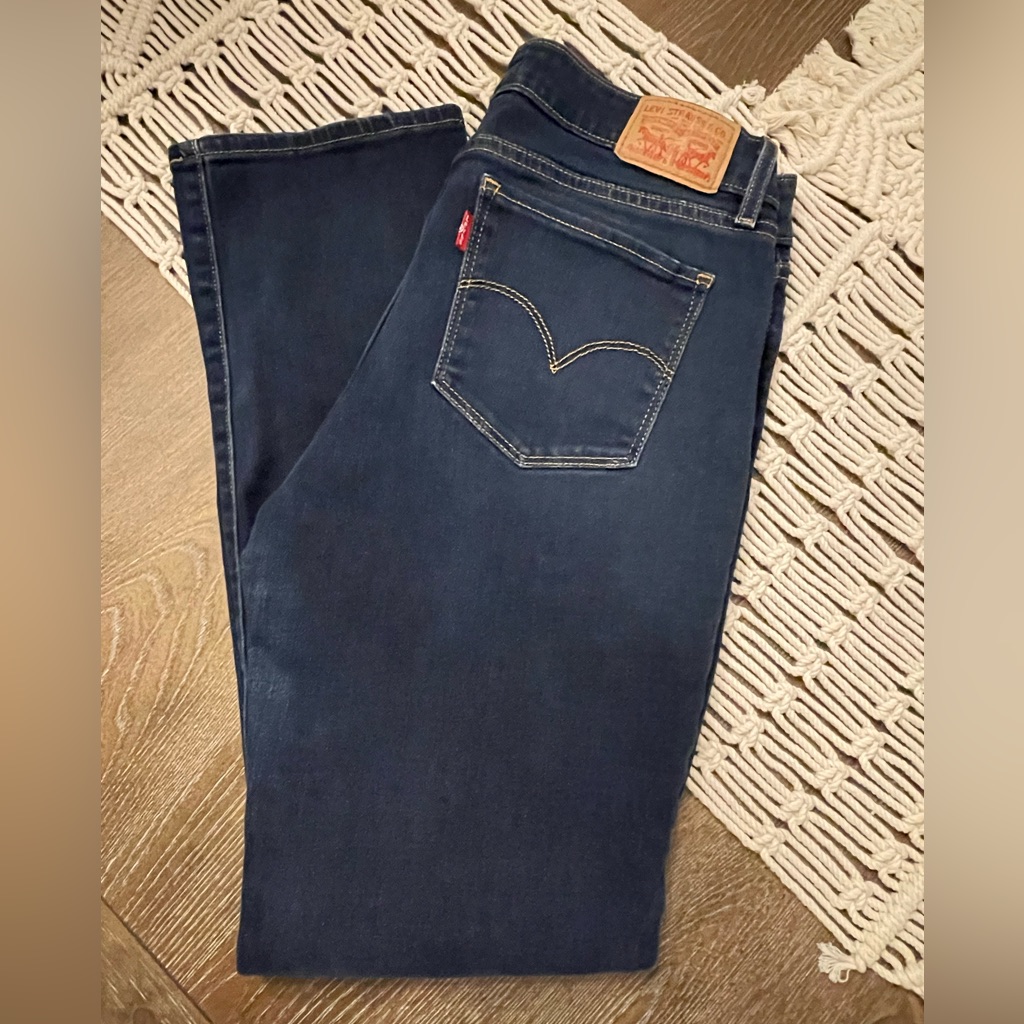 Levis 714 Straight Jeans